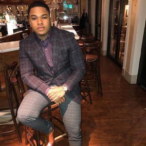 Meet your Posher, Adrian